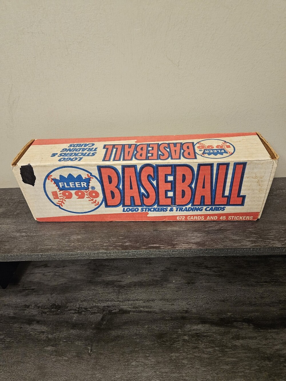 Vintage 1990 Fleer Baseball Complete Factory Set - 672 Cards & 45 Stickers